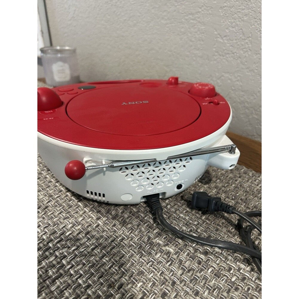 Red Sony ZS-E5 Portable CD Player - AM/FM Radio AUX Input Portable Stereo Works - Picture 5 of 8